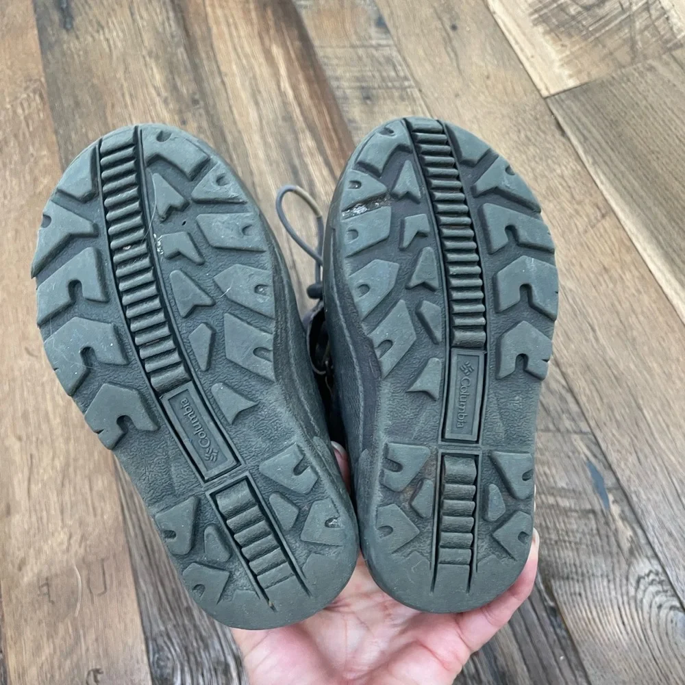 Columbia camo winter snow boots boy 9